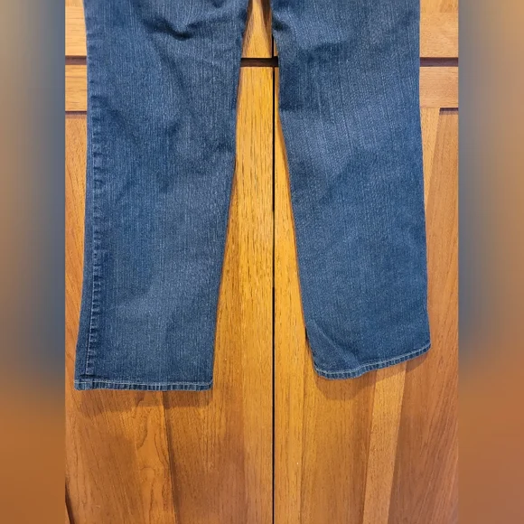 New York & Company NY Jeans Women's size 6 - Picture 6 of 12